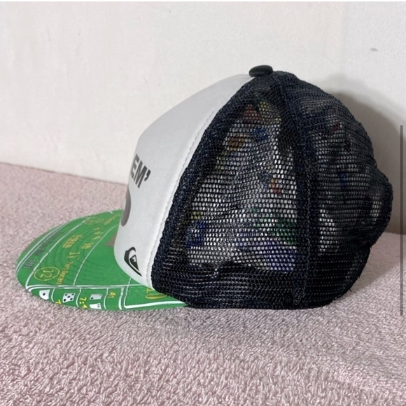 5/$25 Quicksilver Shake ‘Em Up Casino Mesh Back Snap Back Trucker Hat - Picture 4 of 11